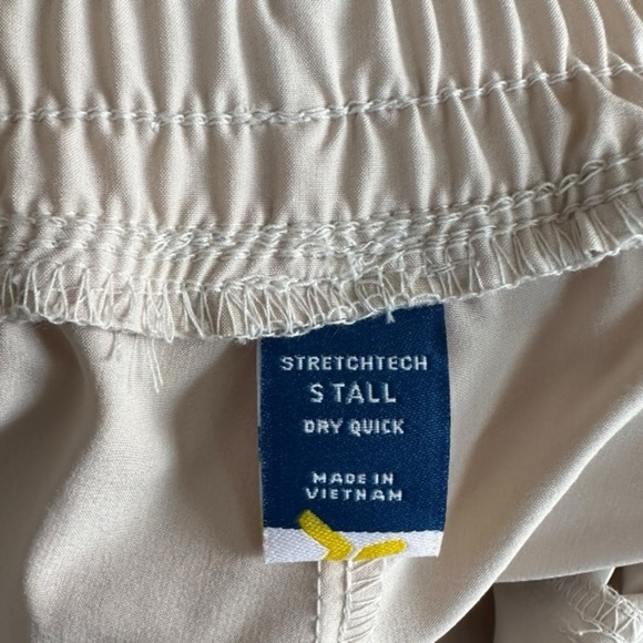 Old Navy Women’s Cargo Elastic Waist Shorts - Size Small/Tall (NWT) - Picture 9 of 9